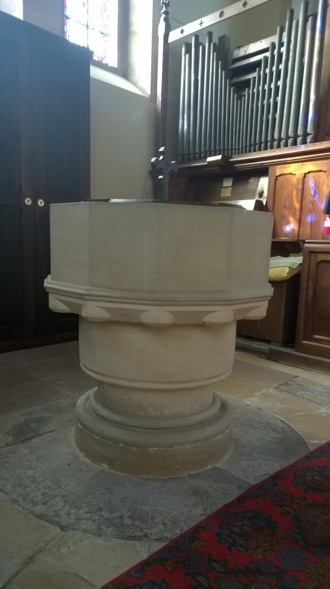 Photo of the font in St. Luke's Frampton Mansell